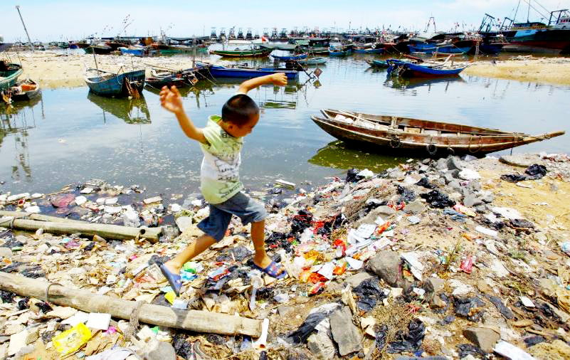 Vietnam is in the top five countries that discharge plastic into the oceans the most